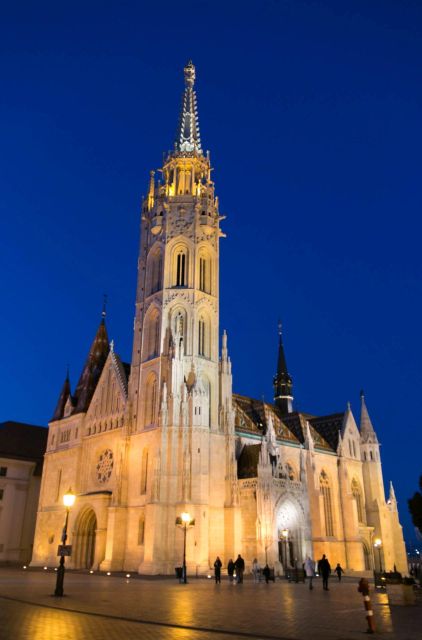 2 Hours Buda Castle Walking Tour - Walk with a Historian - What makes this Buda Castle walk special