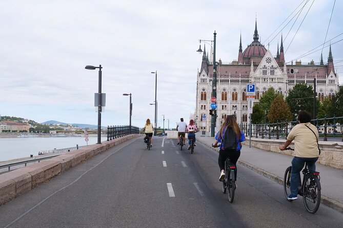 3-Hour Budapest E-Bike Adventure! - A detour for Margaret Island