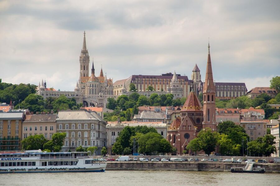 4 hour The Treasures of Budapest Private Walking Tour - What four hours can realistically cover