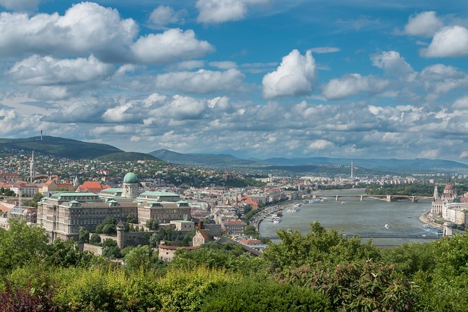 4 hours long private minivan tour in Budapest - Citadella and Gellért Hill: Budapest from above