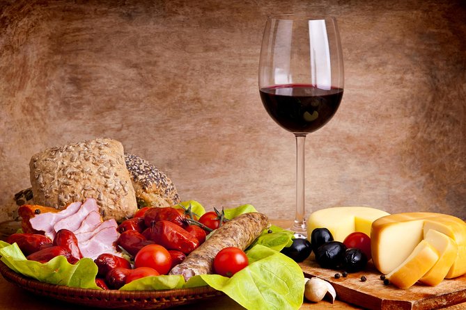 6 hours Private City Tour of Budapest With Winetasting and Danube evening cruise - Why this six-hour Budapest plan works