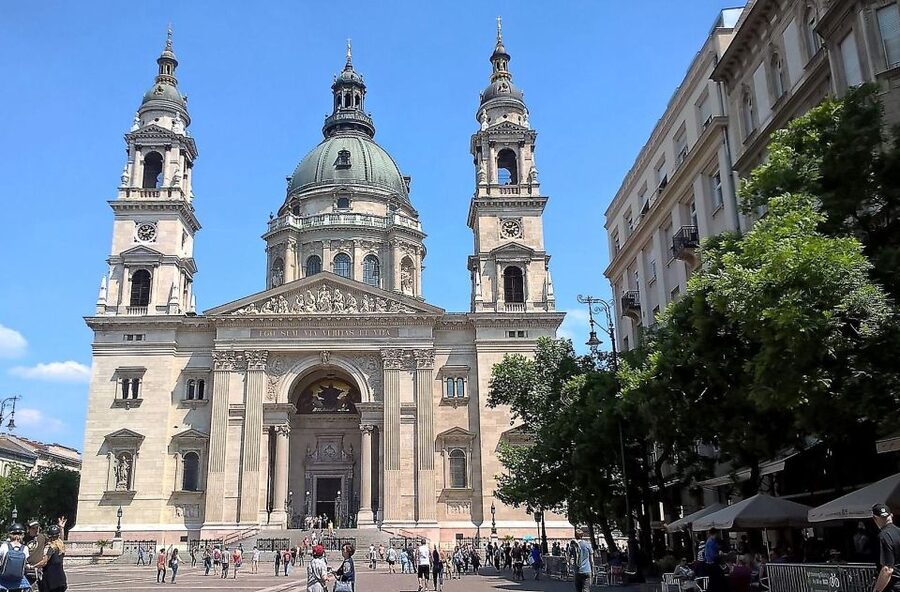 7 hour Budapest walking tour - Who should book this Budapest walk?