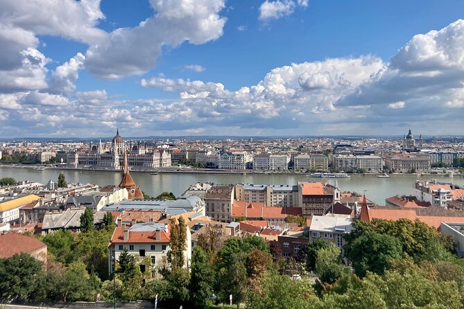 8-hour private Budapest city tour by car / minivan - What the $505.73 price really buys