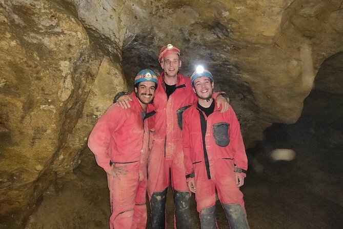 Adventure Caving Experience in Budapest - Getting ready at Szépvölgyi út 162