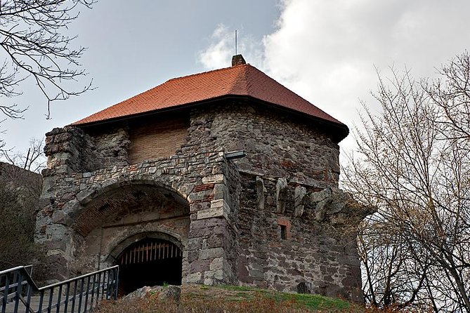 Along the shore of Danube river, private tour - Visegrad Upper Castle and Hungary’s royal stories