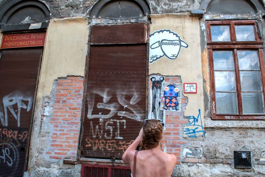 Alternative Budapest Walking Tour - What this Budapest alternative tour is really about