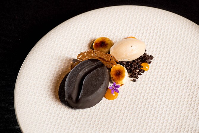Audio visual multi-sensory chefs journey dinner experience - China turns to duck consomme and dim sum