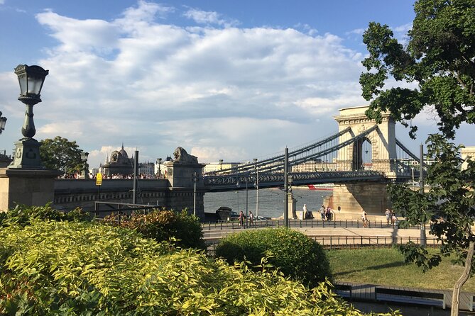 Bespoke Budapest Tour with Rivercruise - Rákóczi Square and a changing city
