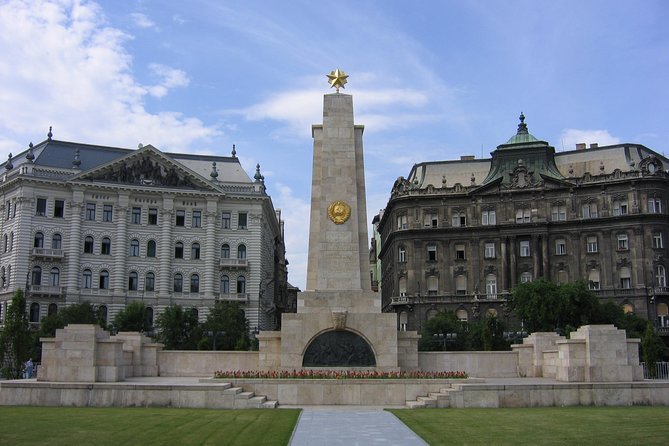Born Under The Red Star - The History of Communism in Hungary - Private Tour - St. Stephen’s Basilica and the Limits of the Route