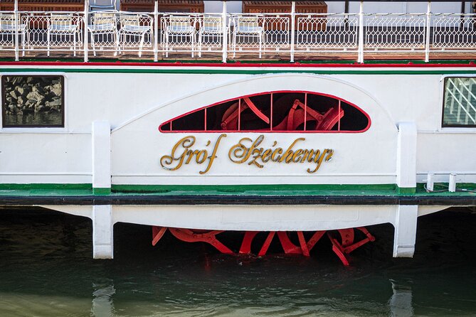 Bottomless Brunch and Cruise with Prosecco in Budapest - The one-hour Danube route