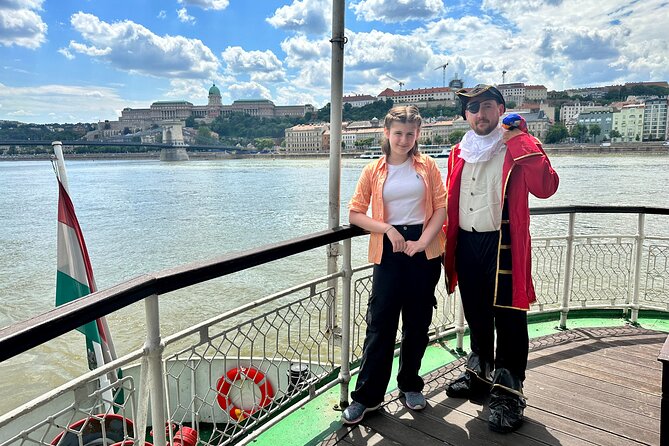 Bottomless Brunch and Cruise with Prosecco in Budapest - Who should book it?