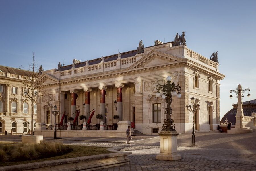 Buda Castle: Hungarian Delicacies & Historical Exhibition - Arriving at the Royal Guard Café