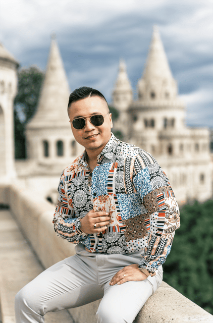 Buda Castle: Private photoshoot with a local guide - Morning or night: choosing the right mood