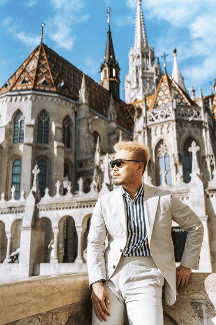 Buda Castle: Private photoshoot with a local guide - Who should book this experience?