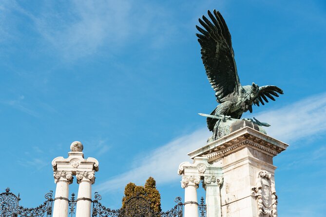 Buda Castle's Secrets with a Historian - Sándor Palace and the working political quarter