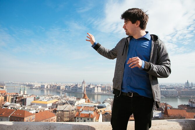 Buda Castle's Secrets with a Historian - The National Archives and the marks of war