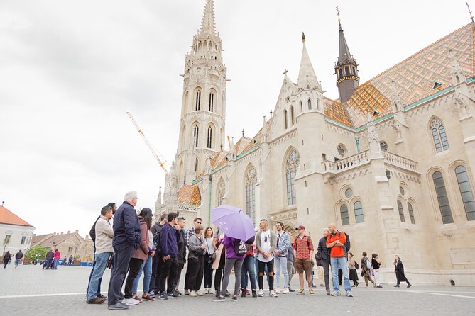 Buda Castle Tour: Fisherman's bastion and hidden gems - The Hadik statue and Buda’s quieter residential side