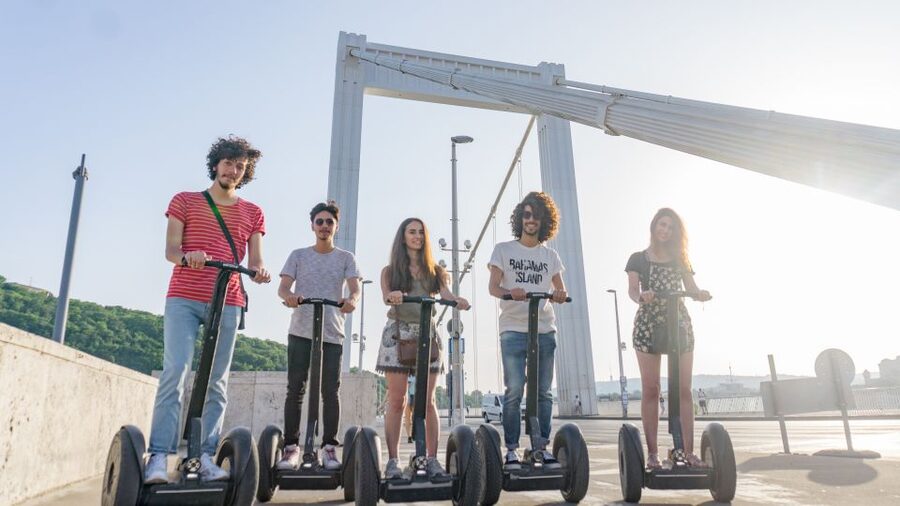 Budapest: 1.5-Hour Fun Segway Sightseeing - Elizabeth Square: A Quick First Glide