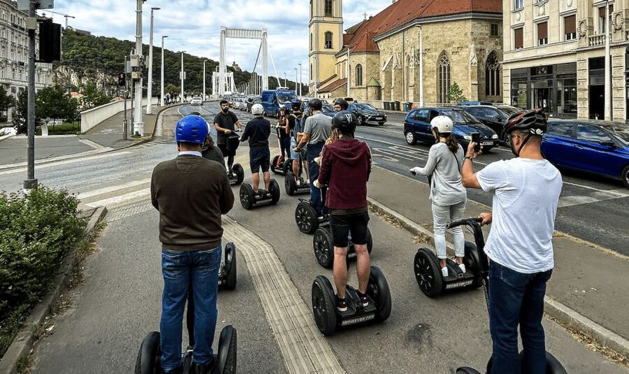 Budapest: 1 Hour Instagram Segway Tour - Chain Bridge and the best bridge photo stop