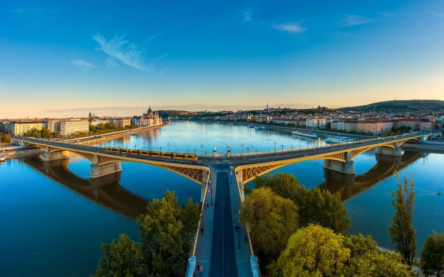 Budapest: 1-hour Sightseeing Danube River Cruise - Margaret Bridge and the northern city view