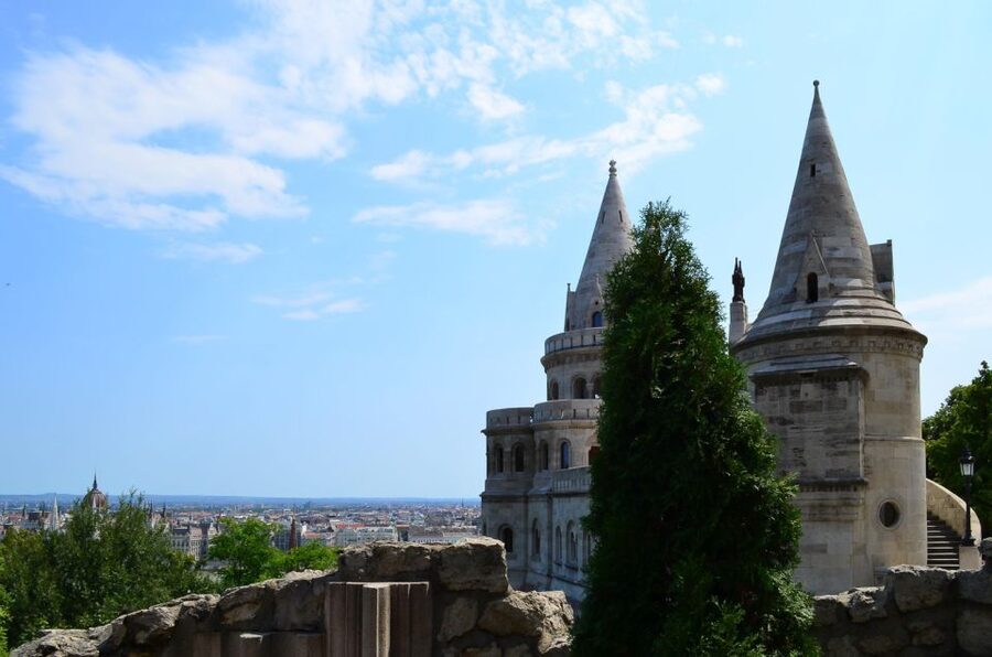 Budapest: 3-Hour Grand City Tour and Castle Walk - Gellért Hill and the Danube view