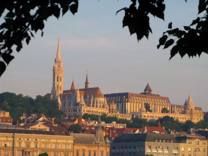 Budapest: 3-Hour Walking Tour of Pest with a Historian - The guides and the style of storytelling