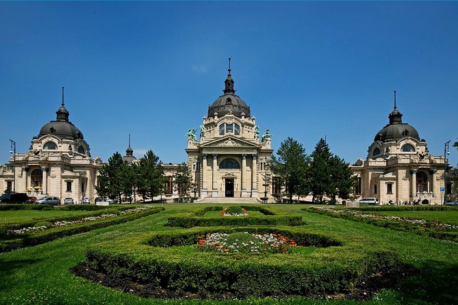 Budapest All in One Small Group Walking Tour with Strudel Stop - City Park, Vajdahunyad Castle, and Szechenyi Spa