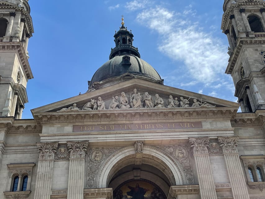 Budapest: Assist the Authorities Outdoor Escape Room Game - Using the map and mobile clues