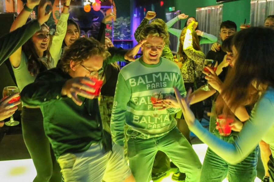 Budapest: Bar Crawl Tour with Local Drinks - Madách Imre út 13-14: the night picks up