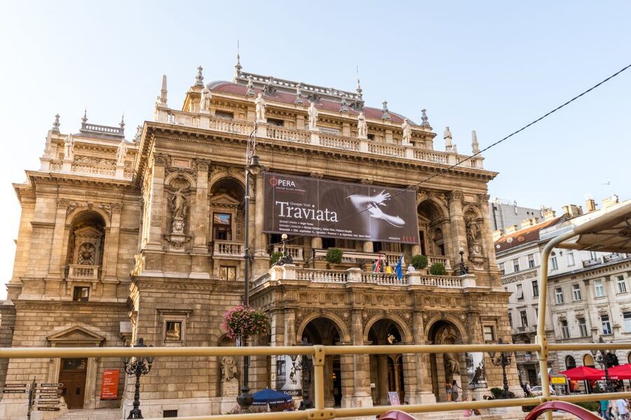 Budapest: Big Bus Hop-On Hop-Off Tour & Danube River Cruise - The one-hour Danube cruise changes the whole picture