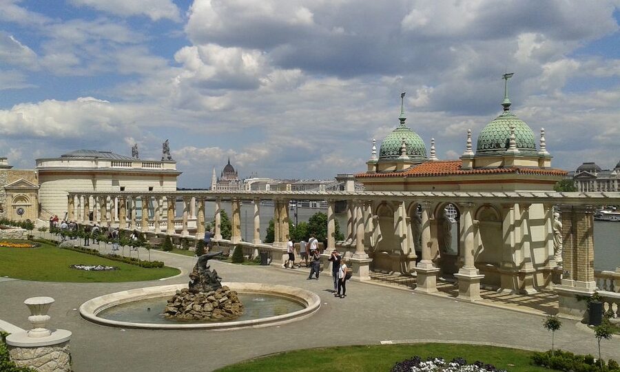 Budapest: Buda Castle Private Walking Tour - Who will enjoy this private walk