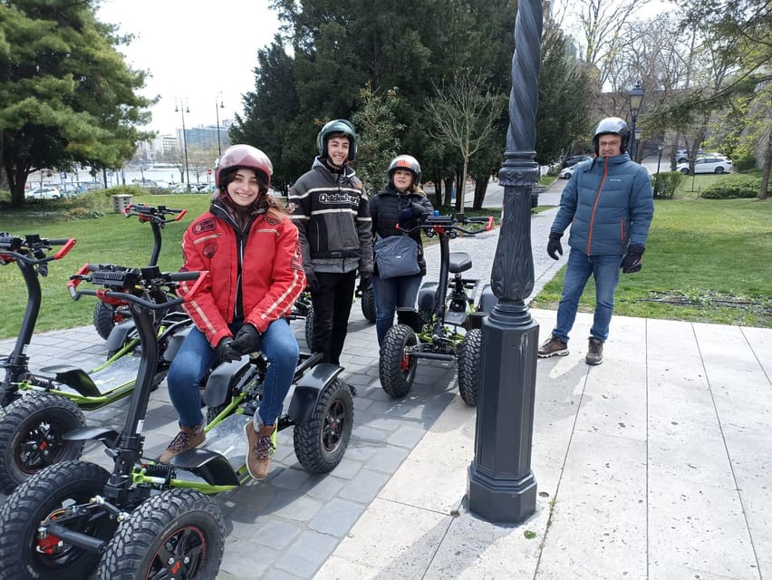 Budapest: Buda Highlights Guided Tour on Electric EZRaider - A good choice for families