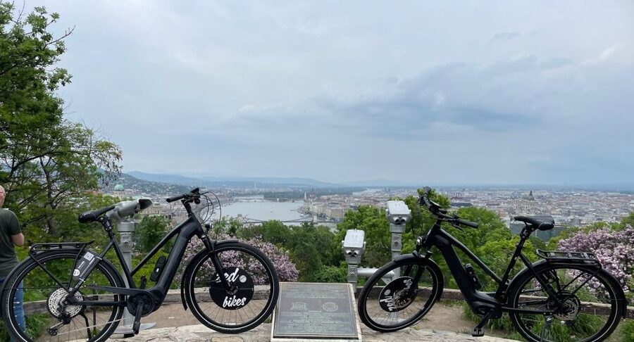 Budapest: Buda Hills 1/2-Day Private e-bike Adventure Tour - Normafa and the langos stop