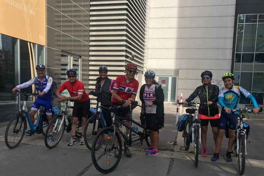 Budapest: Buda Hills 1/2-Day Private e-bike Adventure Tour - Elisabeth Lookout Tower on Janos Hill