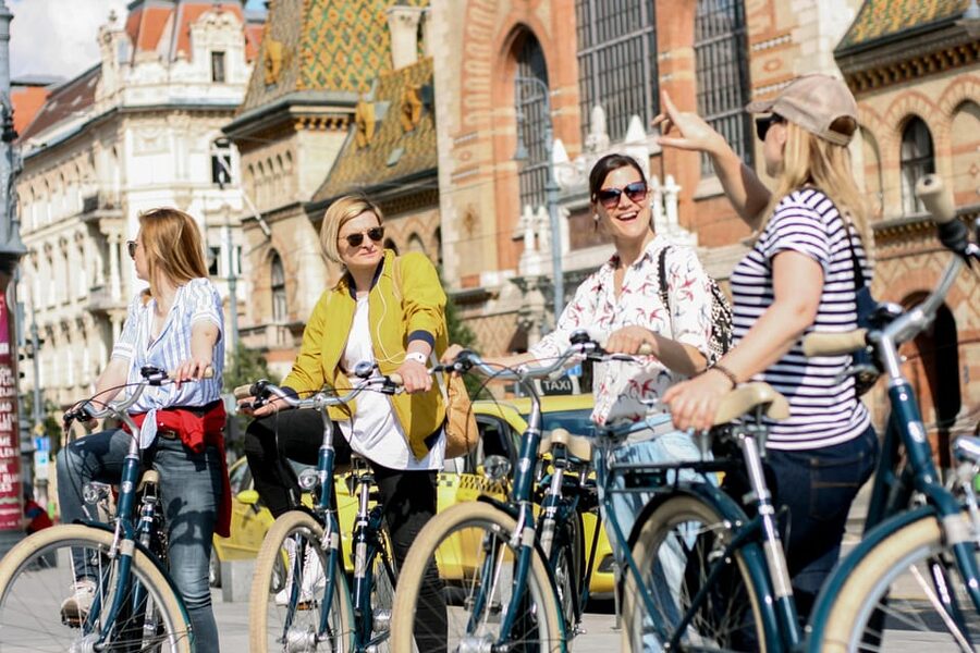 Budapest by Bike - 1 Day Bike Rental (9am-6pm) - Along the Danube and Around Parliament