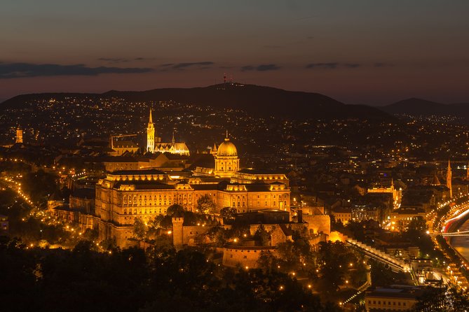 Budapest by night - private driving tour - Why a private night drive works so well in Budapest