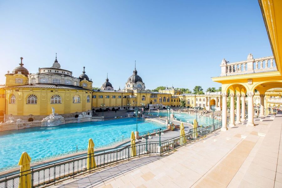 Budapest: Capture the most Photogenic Spots with a Local - Who should book this Budapest photo walk?