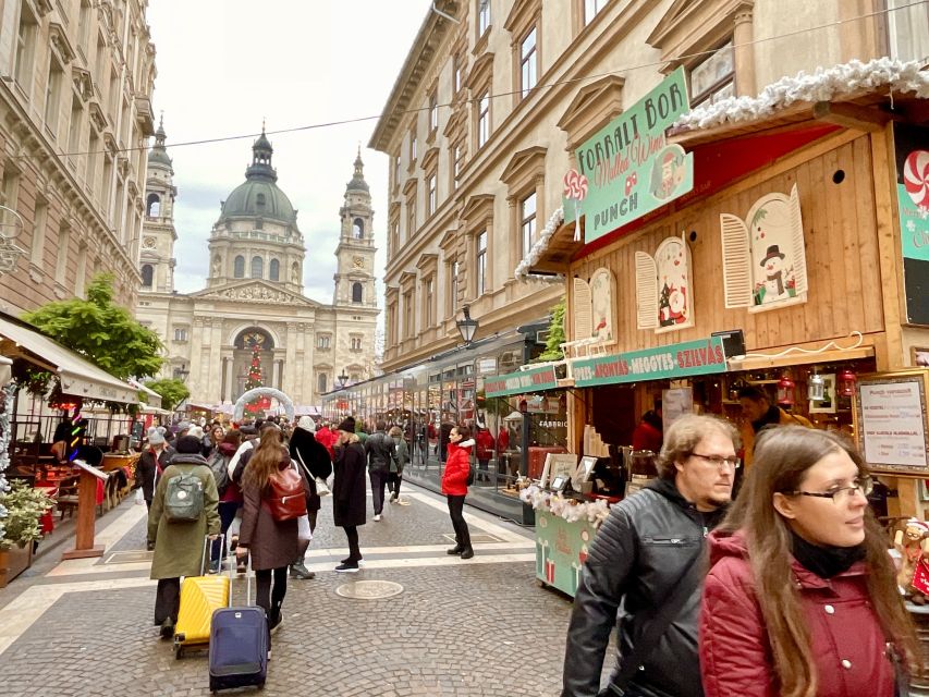 Budapest: Christmas Market Guided Walking Tour with Tastings - Timing, language, and practical planning