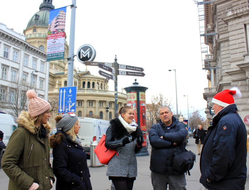 Budapest Christmas Walking Tour w Entry to Basilica - City Hall Courtyard and Hungarian holiday customs