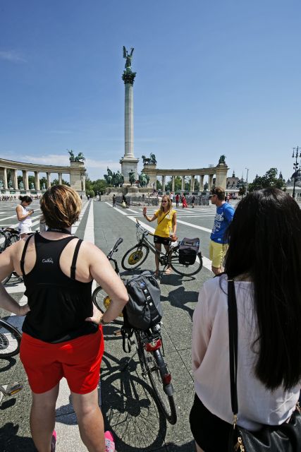 Budapest: City Bike Tour with Coffee Stop - Along the Danube past bridges and baths