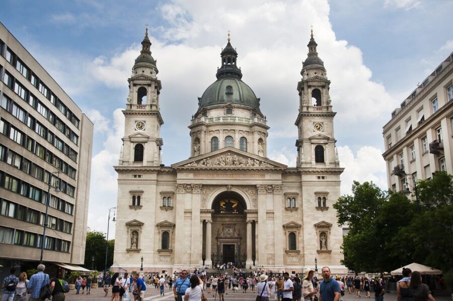 Budapest: City Center Walking Tour - Why this two-hour Pest walk works well