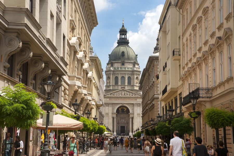 Budapest: City Center Walking Tour - Marcius 15 Square and the first look across the Danube