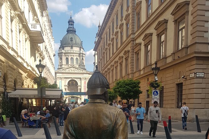 Budapest City Landmarks Walking Tour in 2 Hours - Food lessons beside the Fat Policeman statues