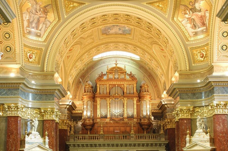 Budapest: Classical Music Concerts in St Stephen's Basilica - Choosing between three different concerts