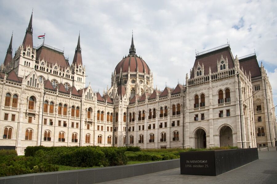 Budapest: Communist History Tour with House of Terror Option - Guided House of Terror option for a fuller explanation