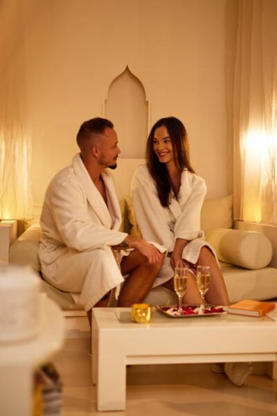Couple Holistic Swedish Massage with Jacuzzi Time