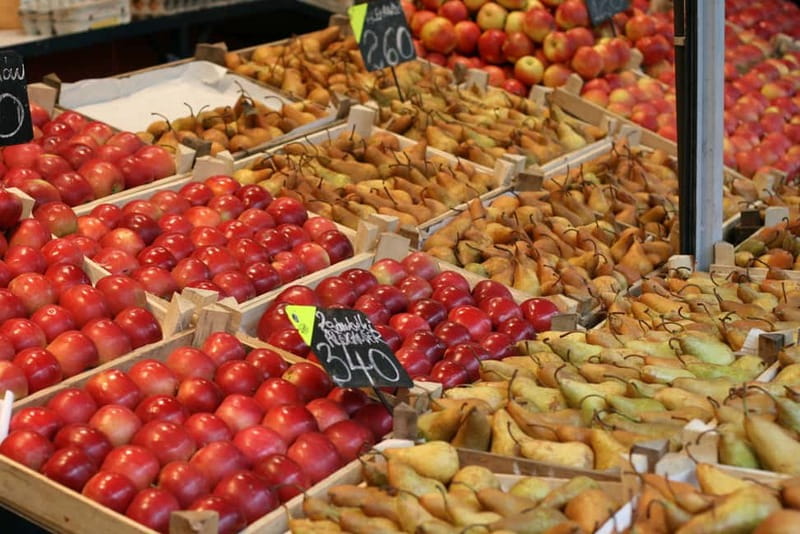 Budapest Culinary & Wine Walk—Budapest’s Signature Food Tour - Who should book this food walk?