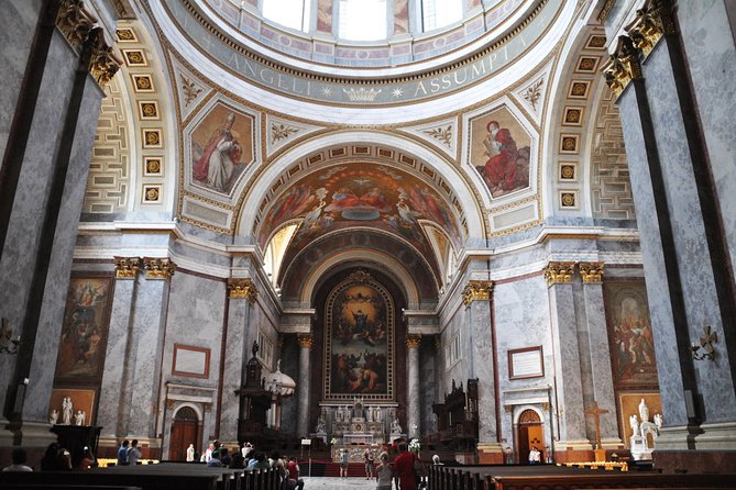Budapest Danube Bend Full Day Tour with Lunch - The border stop and Esztergom Basilica