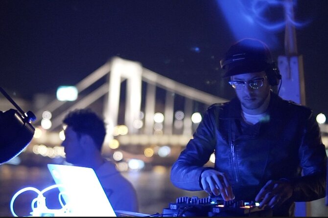 Budapest Danube Cruise with DJ, Drinks and After Party - Key points at a glance