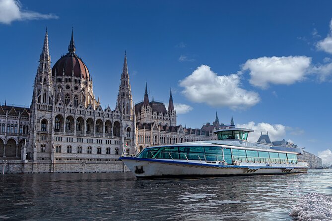 Budapest Danube Cruise with Drink, Audio Guide, Margaret Island - Why Budapest makes sense from the Danube